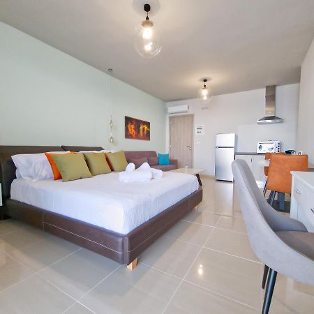 Epipleon Luxury Suites -105- Δωμάτιο 35Τμ Με Βεράντα 35Τμ Μπροστά Στη Θάλασσα Nafpaktos Dış mekan fotoğraf