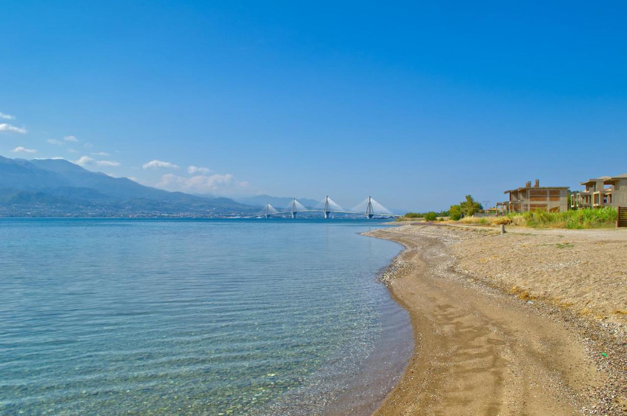 Epipleon Luxury Suites -105- Δωμάτιο 35Τμ Με Βεράντα 35Τμ Μπροστά Στη Θάλασσα Nafpaktos Dış mekan fotoğraf