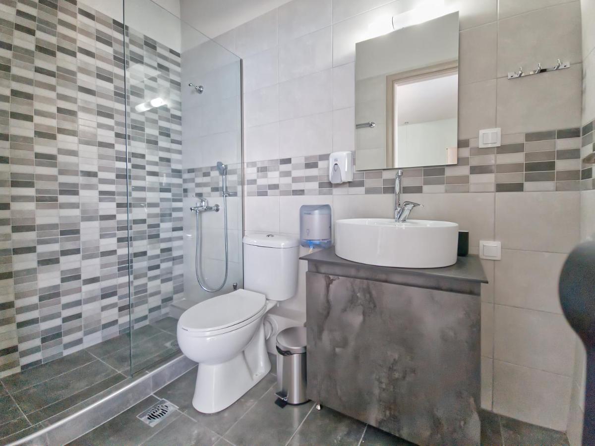 Epipleon Luxury Suites -105- Δωμάτιο 35Τμ Με Βεράντα 35Τμ Μπροστά Στη Θάλασσα Nafpaktos Dış mekan fotoğraf